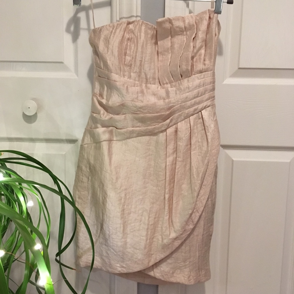 Dress - Picture 2 of 4